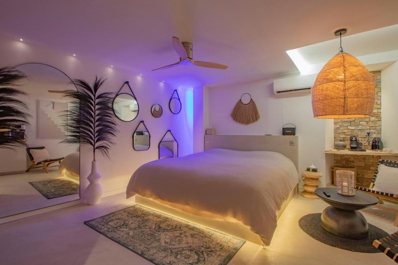 Les Bains D'Eros Otel Cuers Dış mekan fotoğraf