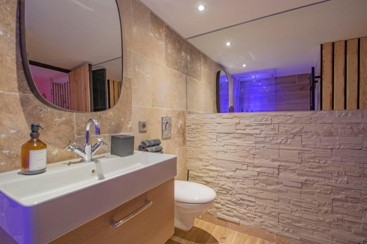 Les Bains D'Eros Otel Cuers Dış mekan fotoğraf