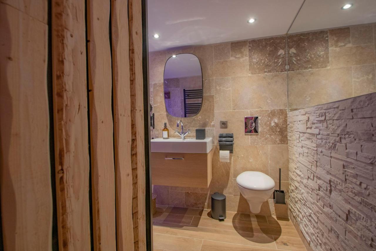 Les Bains D'Eros Otel Cuers Dış mekan fotoğraf